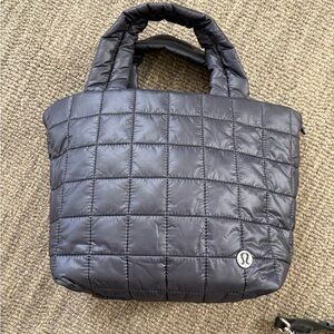 lululemon Quilted grid small